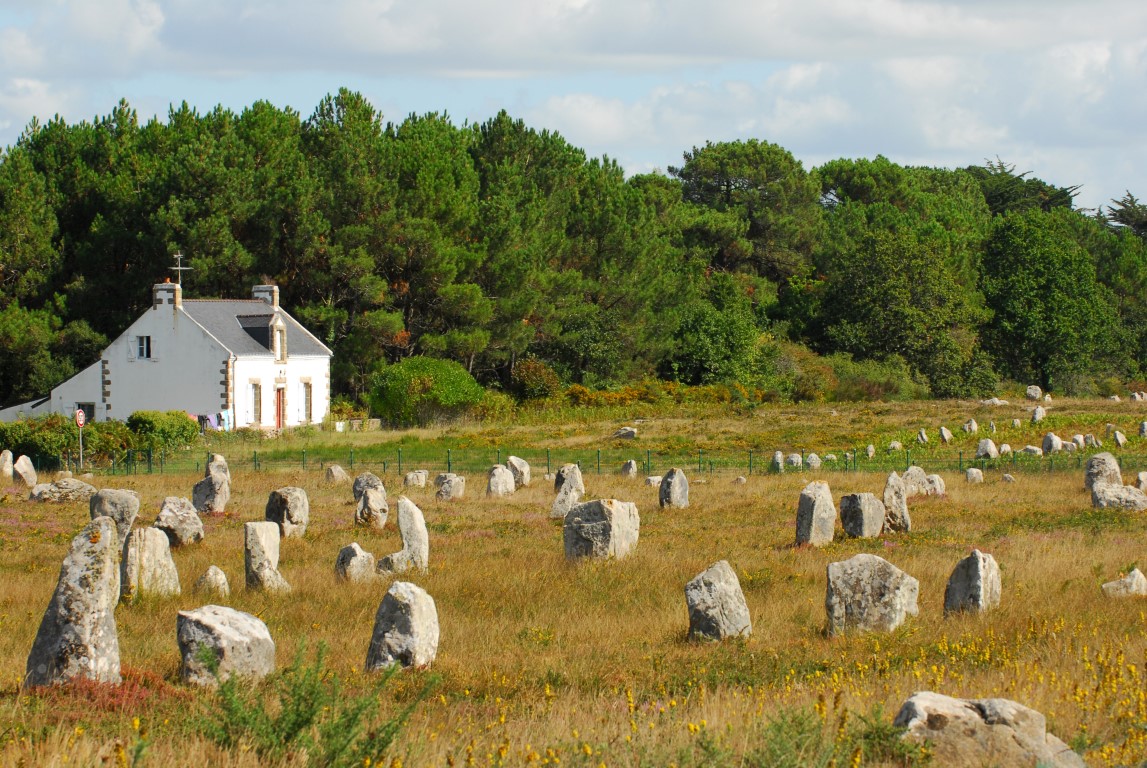 La maison et les mégalithes